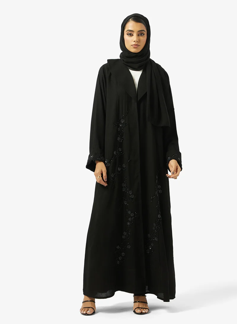 هيا كلوزيت عباءة مفتوحة مزينة بالزهور بياقة مطوية